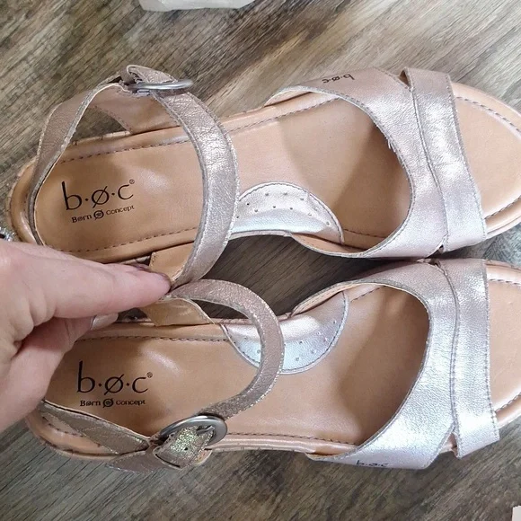 BOC Strappy Heeled Sandal Size 9M - Picture 11 of 14